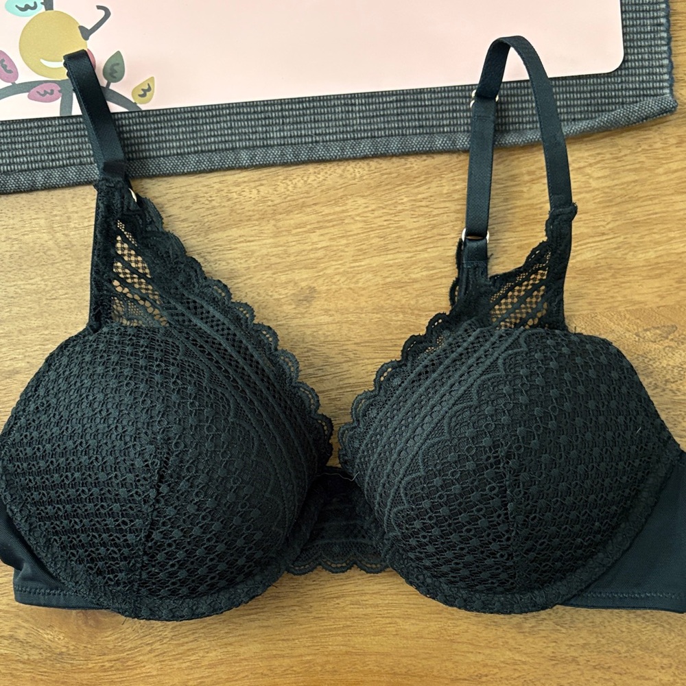 Women's Lace Push-Up Plunge Bra - Auden
